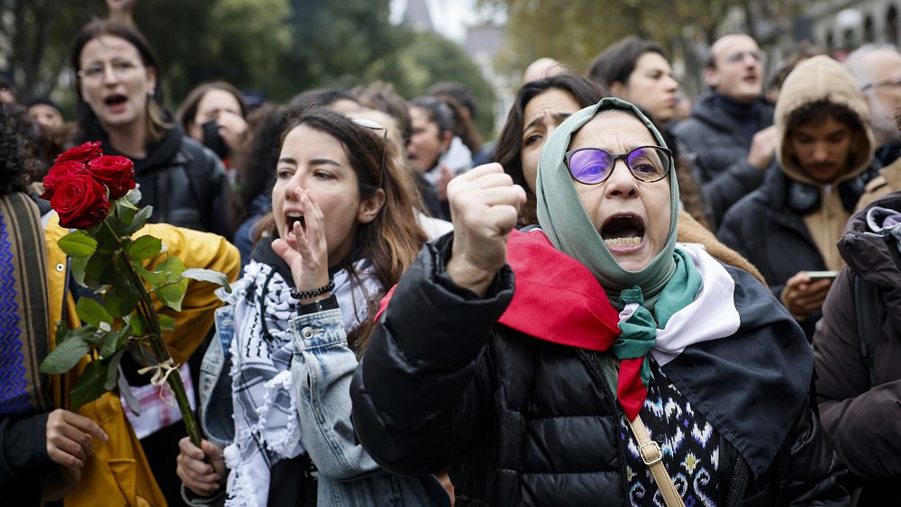 Ογκώδεις διαδηλώσεις υπέρ της ειρήνης σε Λονδίνο, Παρίσι, Ρώμη