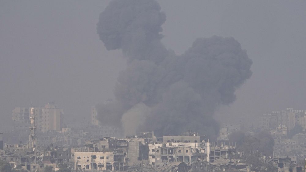 Israel strikes near Gaza's largest hospital after accusing Hamas of using it as a base