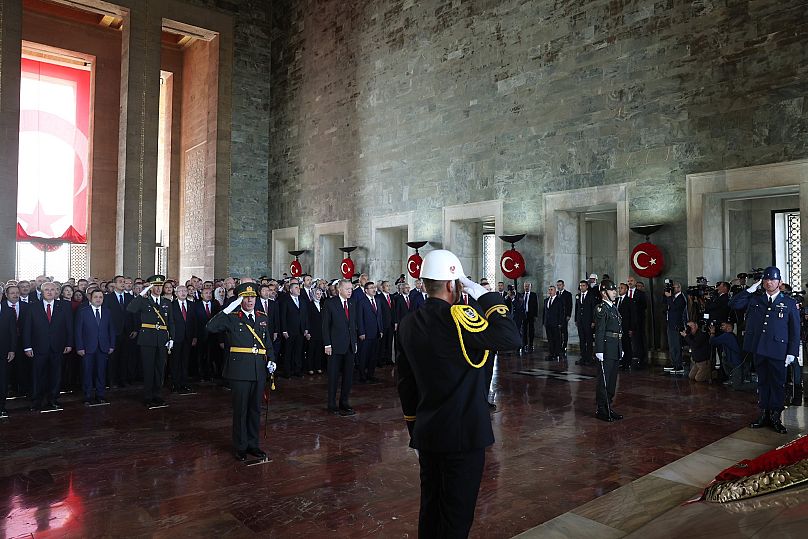 Cumhurbaikanı Erdoğan, Anıtkabir'de.
