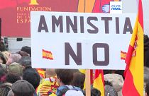 Tömegtüntetés a katalán szakadárok amnesztiája ellen