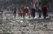 فلسطینی‌های آواره در شهر غزه به تاریخ ۳۰ اکتبر ۲۰۲۳