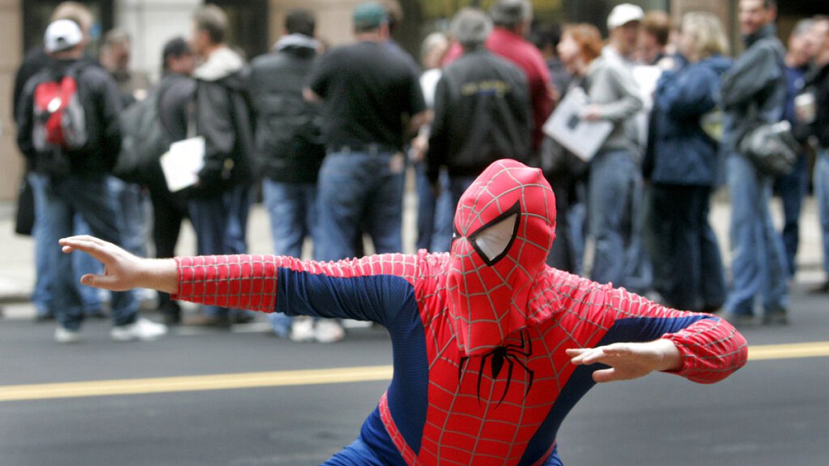 Argentinischer Fans der Comicfigur Spiderman.