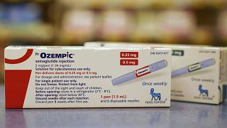 Il farmaco per il diabete Ozempic viene mostrato in una farmacia.