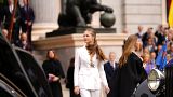 Принцесса Астурийская Леонор покидает здание Конгресса депутатов Испании после принесения присяги