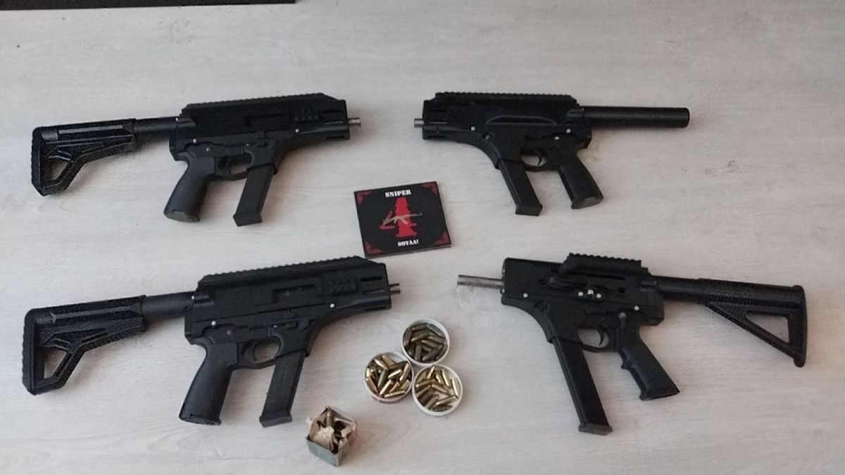 ARQUIVO: Quatro metralhadoras impressas em 3D apreendidas pela polícia finlandesa numa conspiração terrorista