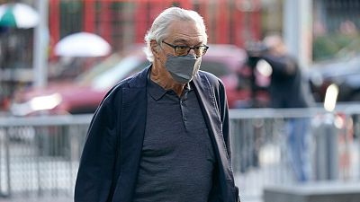 Robert De Niro shouts ‘Shame on you!’ at former assistant during public trial 