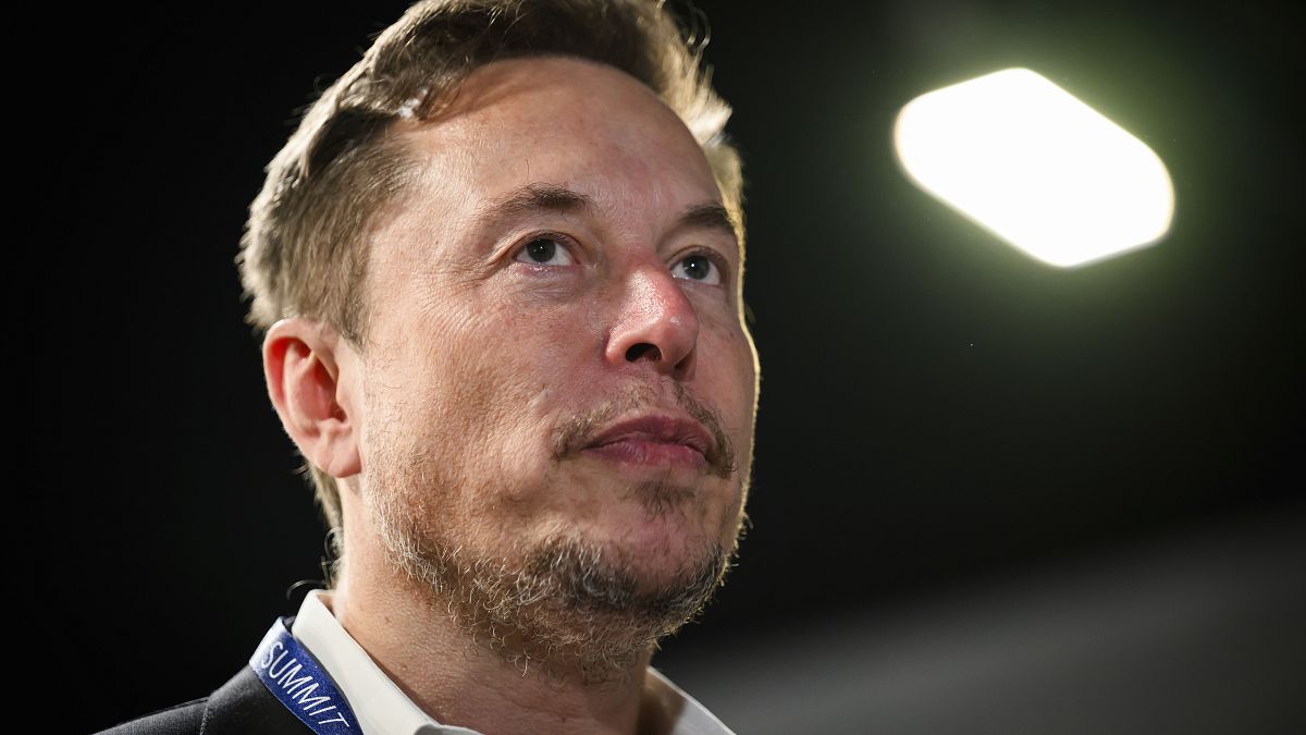 Elon Musk, PDG de Tesla et SpaceX, assiste à la première session plénière du sommet sur la sécurité de l'IA à Bletchley Park, le mercredi 1er novembre 2023 à Bletchley, en Angleterre. 