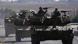 Израильские танки двигаются к сектору Газа