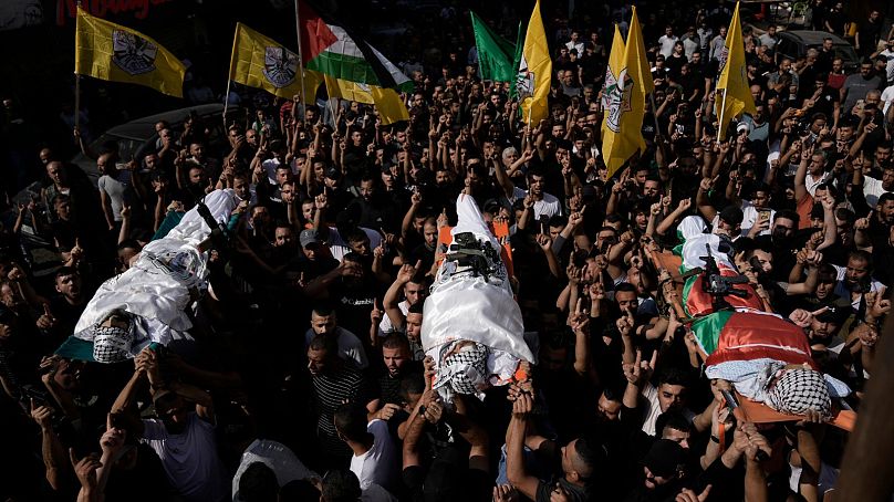 تشییع جنازه کشته شدگان یورش اسرائیل به اردوگاه جنین. چهارشنبه اول نوامبر ۲۰۲۳