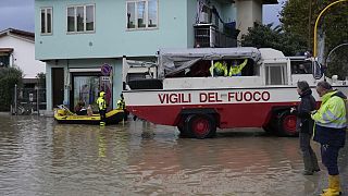 İtalya'da en az altı, Arnavutluk'ta ise bir kişinin hayatını kaybetmesiyle fırtınada ölenlerin sayısı bu hafta Avrupa genelinde 14'e yükseldi