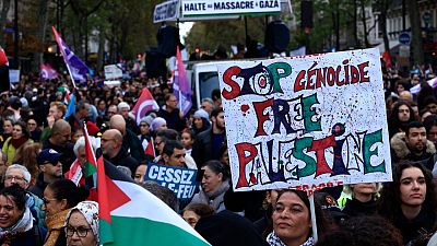 مظاهرة في وسط باريس تضامنا مع قطاع غزة ووقف الحرب الإسرائيلية