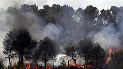 حريق هائل في مدينة ألكوبلاس بإسبانيا