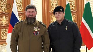 El líder checheno, Ramzan Kadyrov, y su hijo Adam Kadyrov
