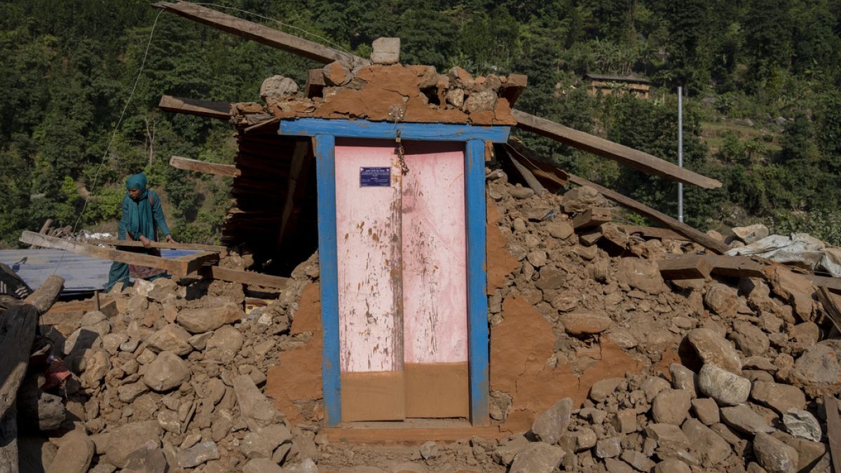 Nepal volta a ser abalado por sismo