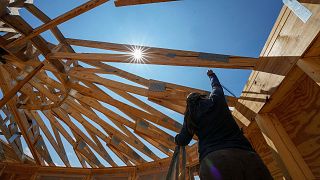 Una casa redonda "resistente a huracanes" en construcción en Mexico Beach, Florida - también construida con normas más sostenibles de lo habitual.
