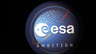 El logotipo de la ESA se muestra durante el Consejo de la ESA a nivel ministerial (CM22) en el Grand Palais Ephemere, en París, el miércoles 23 de noviembre de 2022