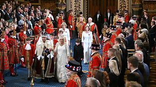 چارلز سوم به همراه همسرش در پارلمان بریتانیا