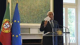 A korrupciós ügybe keveredett portugál miniszterelnök benyújtotta az államfőnek a lemondását