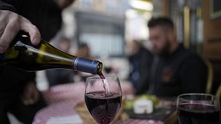 A produção global de vinho deverá cair 7% em 2023