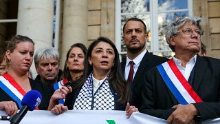 ممثلة السلطة الفلسطينية في فرنسا هالة أبو حصيرة مع الائتلاف اليساري في باريس 
