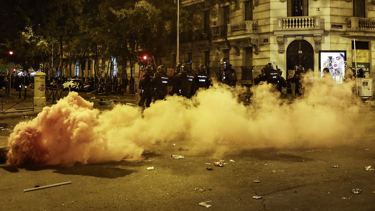 Seis pessoas foram detidas na sequência dos confrontos com a polícia, durante o protesto em Madrid, Espanha