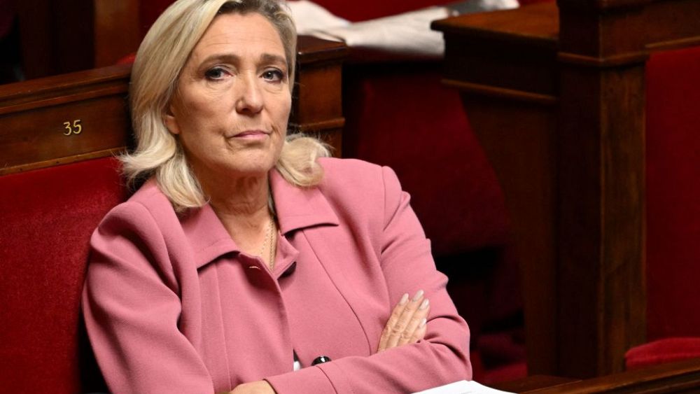 Marine Le Pen appelle ses partisans à manifester contre l’antisémitisme