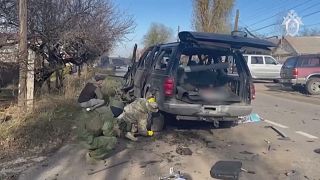 El coche en el que murió Mikhail Filiponenko tras explotar una bomba