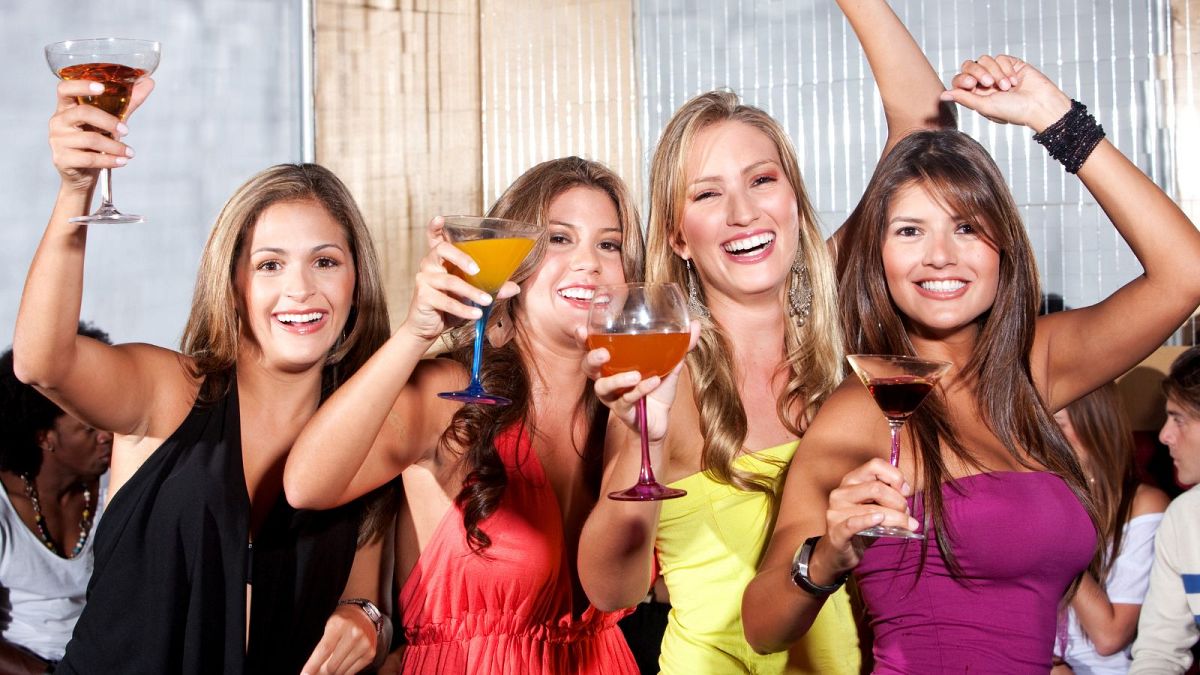 نوشیدن الکل در زنان