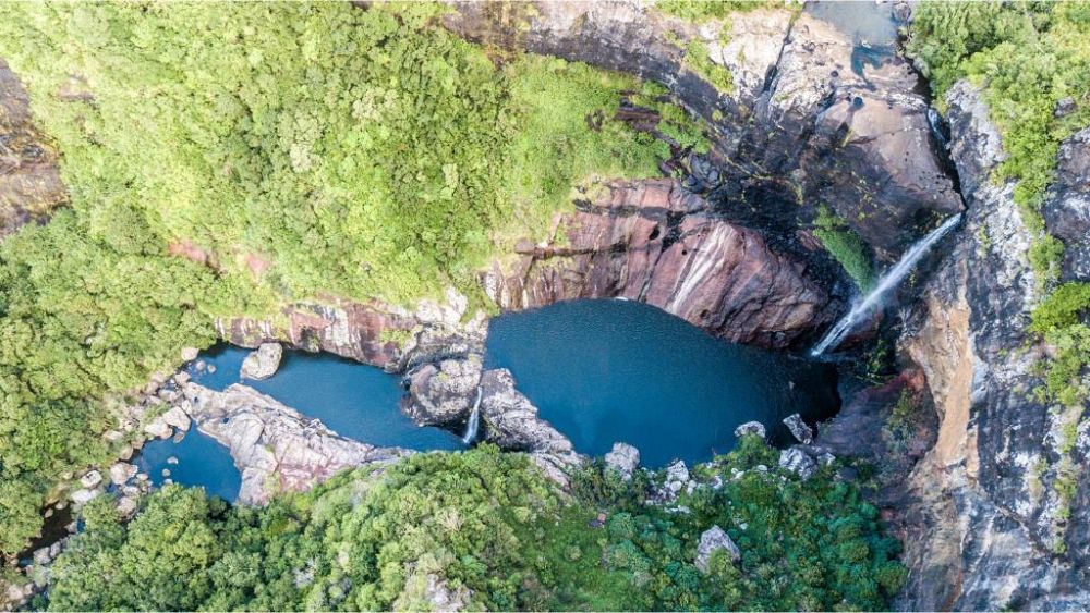 Мавриций може да се похвали с много красиви водопади  Авторско
