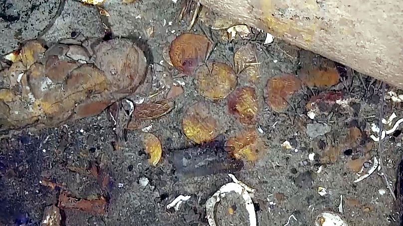 سکه‌های طلا در کشتی سن‌خوزه که سه قرن پیش در نزدیکی ساحل کلمبیا غرق شد