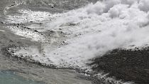 Αεροφωτογραφία του νησιού που αποκάλυψε το υποθαλάσσιο ηφαίστειο