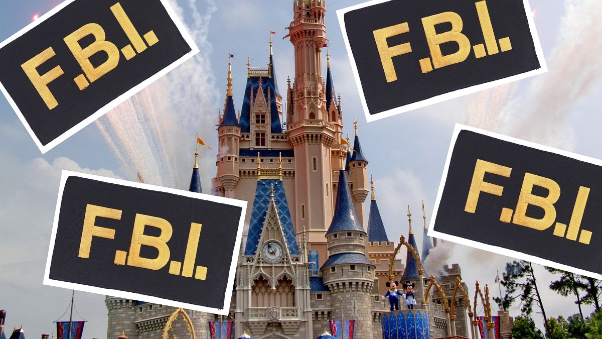 Наклейки Disneyland Paris и FBI