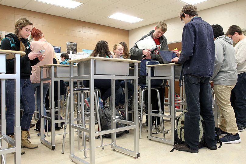 Students use standing desks, 2017