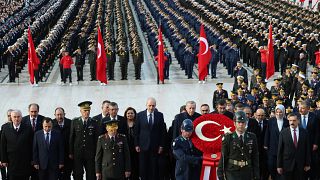 Cumhurbaşkanı Erdoğan ve devlet erkanı Anıtkabir'deki törene katıldı