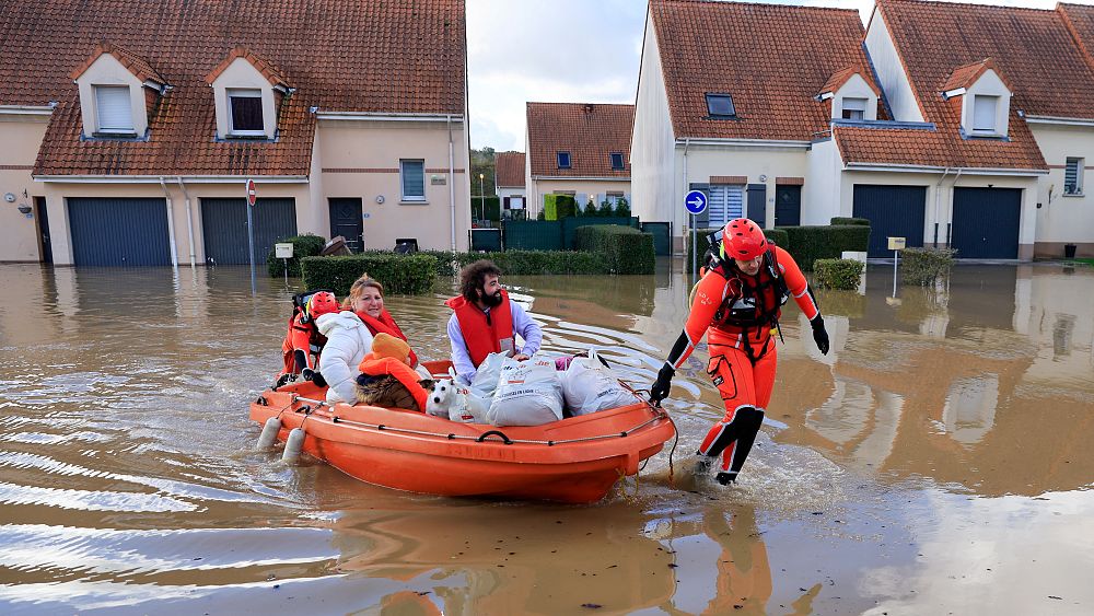Tempêtes, sécheresses et inondations : les catastrophes liées au climat peuvent faire augmenter les prix des assurances en France