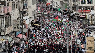 أردنيون يتظاهرون دعماً للفاسطينيين 