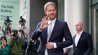 Принц Гарри покидает Высокий суд после дачи показаний, Лондон, 7 июня 2023 года.