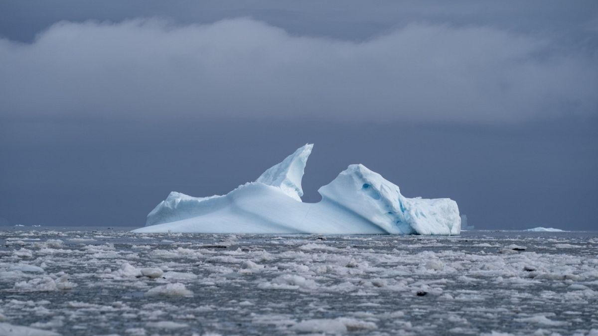 Grönland buzulları 20 yıl öncesine göre beş kat daha hızlı eriyor