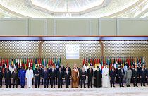  İslam İşbirliği Teşkilatı ve Arap Ligi Olağanüstü Ortak Zirvesi başladı. 
