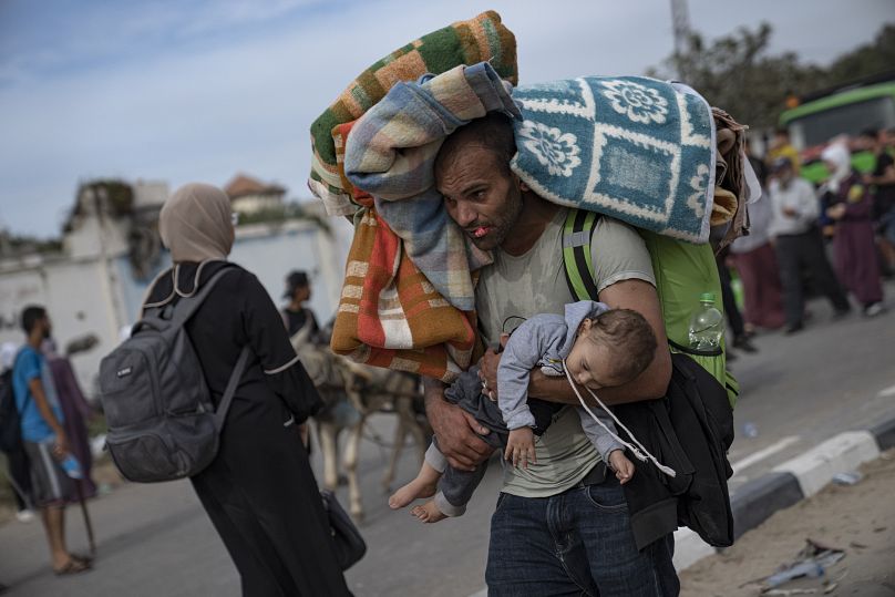 Исход в Бурейдже: палестинцы бегут в южную часть сектора Газа, 11 ноября 2023 г.