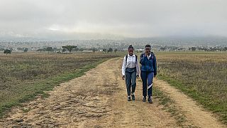 Afrique du Sud : marcher des kilomètres pour aller à l'école