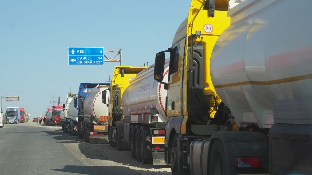 Ukrainian grain export trucks wait at Moldova border, September 2023