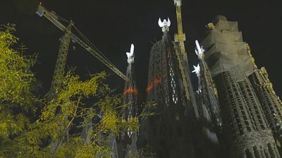 برشلونة تضيء أبراج ساجرادا فاميليا الجديدة، إقليم كتالونيا إسبانيا 12 نوفمير 2023