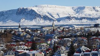 La actividad sísmica de Islandia comenzó en una zona al norte de Grindavik, un pueblo pesquero de 3.400 habitantes, que fue evacuado el sábado. 