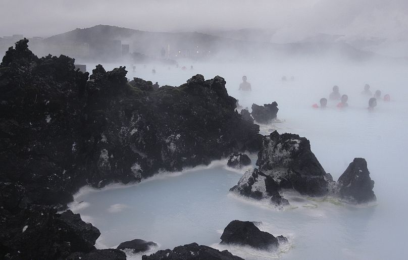 Le célèbre 'Blue Lagoon' d'Islande restera fermé jusqu'au 30 novembre en raison de troubles géologiques.