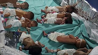Koraszülött babák az Al-Shifa kórházban 2023. november 12-én