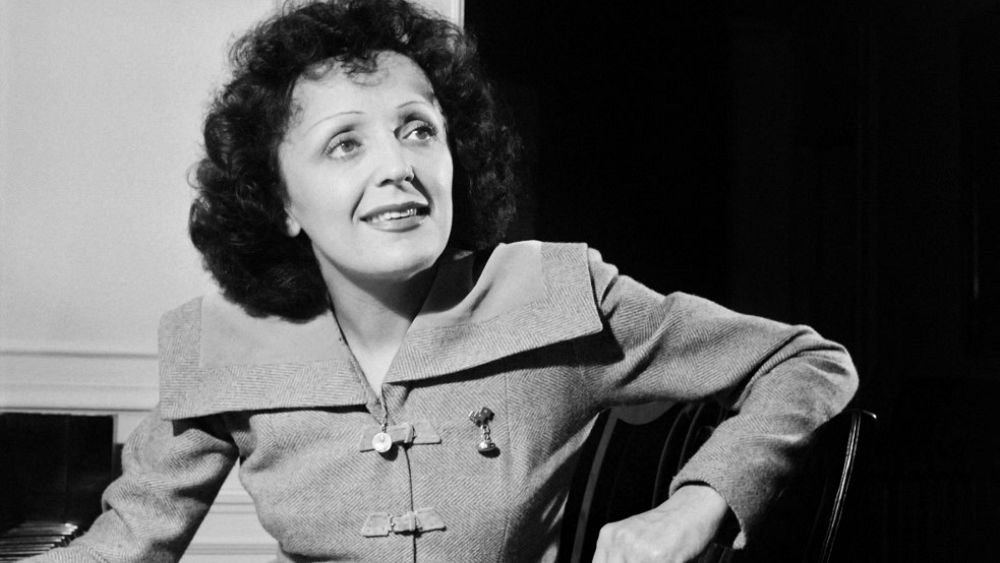 60 ans après la mort de l’artiste française Edit Piaf… un projet de film sur sa vie avec l’intelligence artificielle