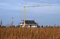 Dieses am 13\. Oktober 2023 aufgenommene Foto zeigt eine Baustelle für ein Einfamilienhaus in Soest, Westdeutschland