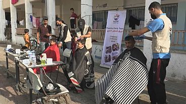 Barbers give free haircuts to displaced Gazans in Rafah
