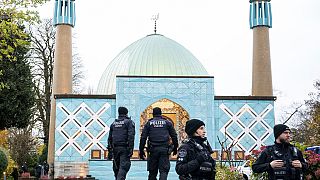 A hamburgi "Kék mecset" - csütörtök reggel itt is megjelentek a nyomozók